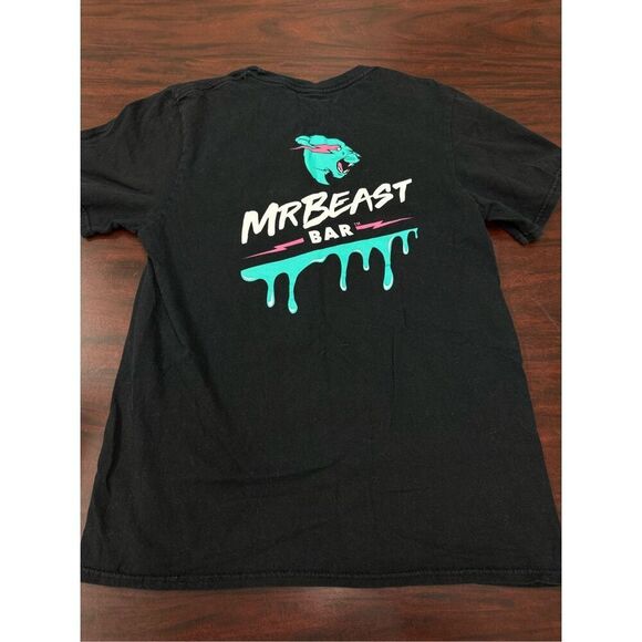 Feastables Mr. Beast Bar Men’s Black Short Sleeve Graphic Tee Size Small - Picture 3 of 7